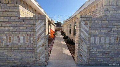 18 Kentucky St in Alton, TX - Building Photo - Building Photo