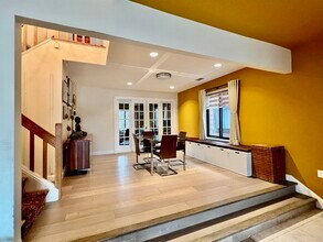 195 Sandcastle Key in Secaucus, NJ - Building Photo - Building Photo