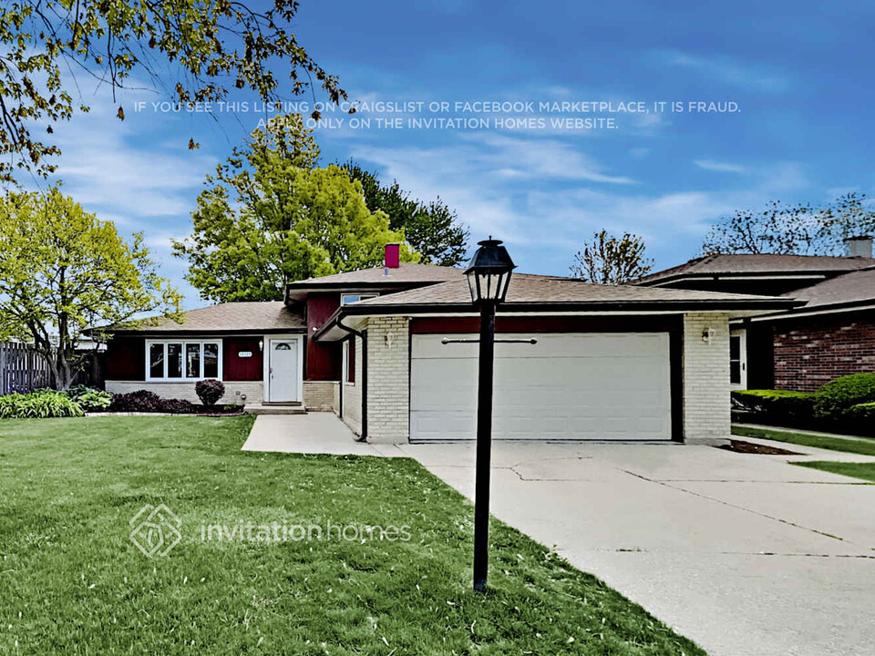 15105 Long Ave in Oak Forest, IL - Building Photo