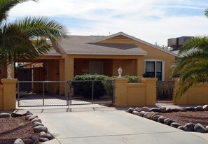 755 Portland St in Phoenix, AZ - Building Photo