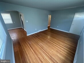 316 Van Sant Dr in Palmyra, NJ - Building Photo - Building Photo