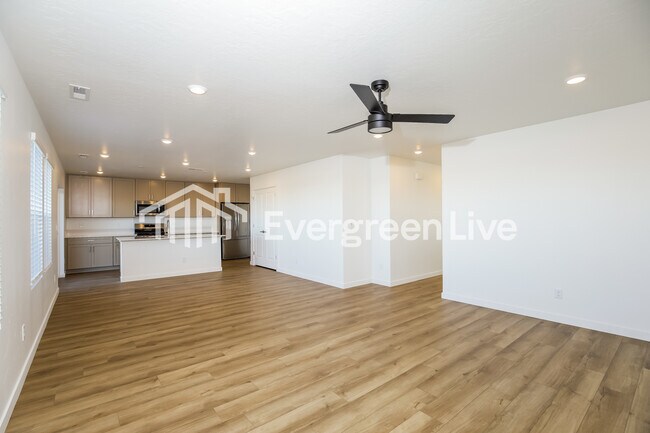 9334 W Happy Day Dr in Meridian, ID - Building Photo - Building Photo