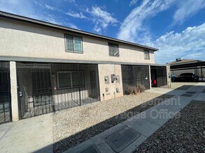 3512 Rio Robles Dr in North Las Vegas, NV - Building Photo - Building Photo