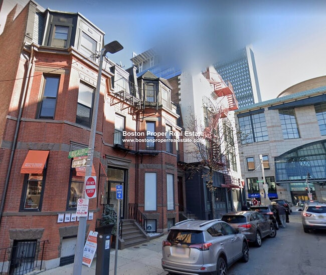 49 Gloucester St, Unit 1 in Boston, MA - Building Photo - Building Photo