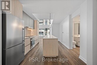 11 Ordnance St in Toronto, ON - Building Photo - Building Photo