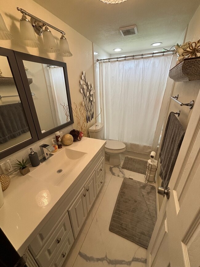 property at 1584 Stanford Ct