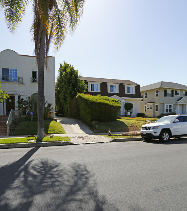 410 S Van Ness Ave in Los Angeles, CA - Foto de edificio - Building Photo