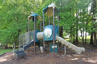 Abbotts Creek Apartments in Kernersville, NC - Building Photo - Building Photo