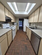 5701 E Glenn St in Tucson, AZ - Building Photo - Building Photo