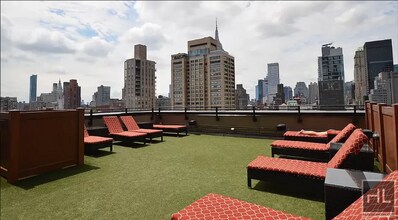 East 39th Street, Unit 24A in New York, NY - Foto de edificio - Building Photo