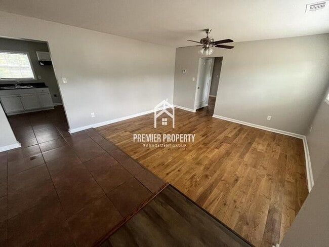 934 E Holmes Rd in Memphis, TN - Building Photo - Building Photo