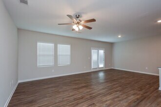 3875 Place Dr in Loganville, GA - Building Photo - Building Photo