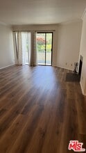 4260 Vía Arbolada in Los Angeles, CA - Building Photo - Building Photo