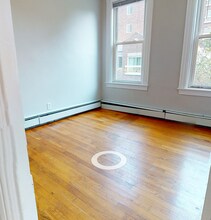562 Green St, Unit Green St in Cambridge, MA - Building Photo - Building Photo