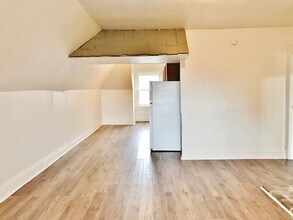 5512 Baywood St in Pittsburgh, PA - Building Photo - Building Photo