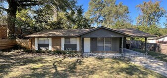 945 Celia Dr in Columbus, GA - Building Photo