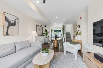 3221 W Conejos Pl in Denver, CO - Building Photo - Building Photo