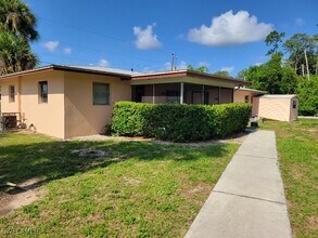 2215 E 6th St in Lehigh Acres, FL - Building Photo - Building Photo