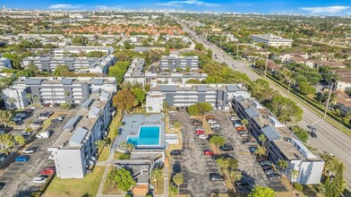 110 Fontainebleau Blvd, Unit 202 in Miami, FL - Building Photo - Building Photo