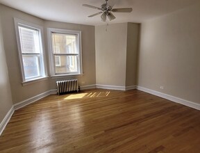 5034 N Springfield Ave, Unit 3E in Chicago, IL - Building Photo - Building Photo