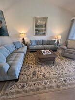 6605 Castlelawn Pl in Naples, FL - Building Photo