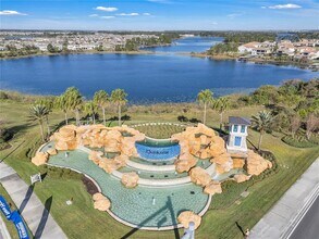 12043 Holystone St in Oakland, FL - Building Photo - Building Photo