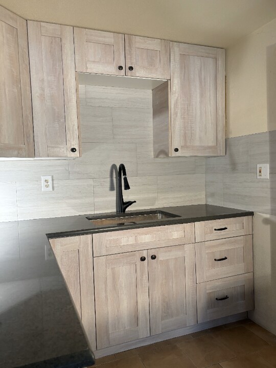 12722 76th Ave S in Seattle, WA - Building Photo