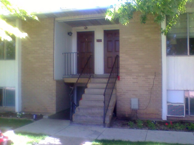 1556 W 1650 N, Unit Sons Apartments