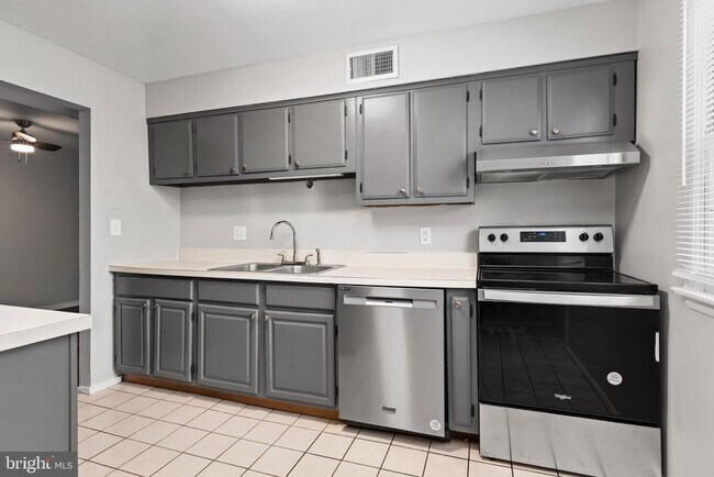 4341 Carlisle Pike in Mechanicsburg, PA - Building Photo - Building Photo