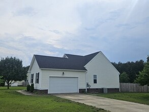 203 Towbridge Ln in Goldsboro, NC - Building Photo - Building Photo