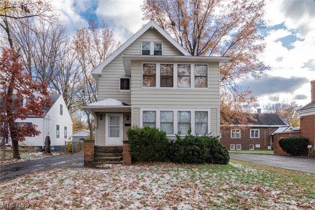 2396 Noble Rd in Cleveland Heights, OH - Building Photo - Building Photo