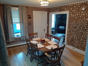 164 Court St in Bangor, ME - Foto de edificio - Building Photo