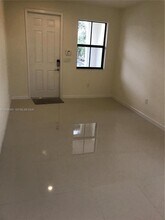 8806 NW 103rd Ave in Doral, FL - Building Photo - Building Photo