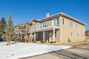 Georgian Bay Manors Apartments