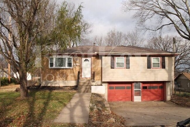 property at 5637 NE Lancaster St