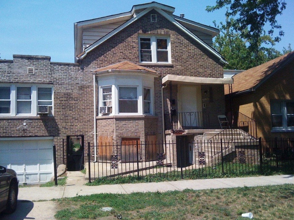 6438 S Saint Lawrence Ave in Chicago, IL - Building Photo