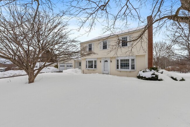 20 Lovell St in Westminster, MA - Building Photo - Building Photo