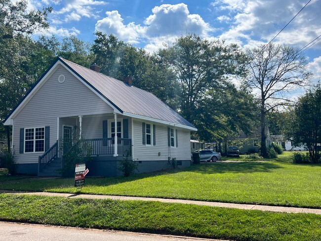 601 Askew Ave in Hogansville, GA - Building Photo - Building Photo