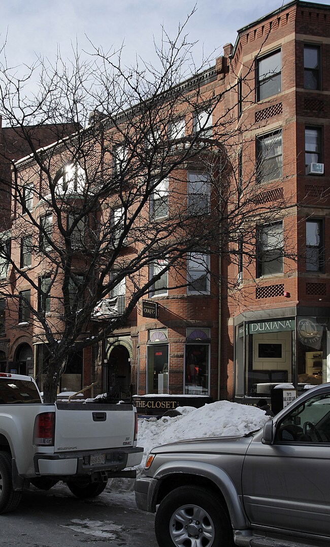 175 Newbury St in Boston, MA - Building Photo - Building Photo