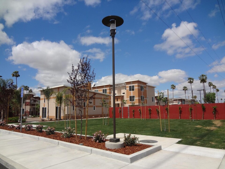 The Residences at West Columbus in Bakersfield, CA - Building Photo