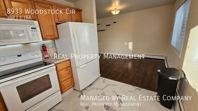 8933 Woodstock Cir in Anchorage, AK - Building Photo - Building Photo