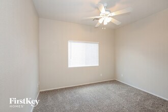 4025 Amberdale Ave in North Las Vegas, NV - Building Photo - Building Photo
