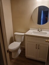 2438 S Nadine St, Unit 2 in West Covina, CA - Foto de edificio - Building Photo