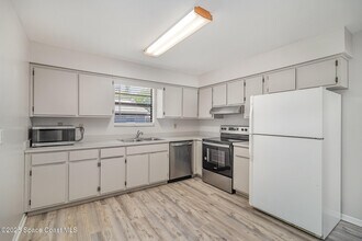 1645 Mason Terrace in Melbourne, FL - Building Photo - Building Photo