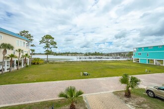 110 Anglers Harbor Ln in Carrabelle, FL - Building Photo - Building Photo