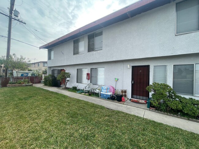 7160 Cerritos Ave-Unit -7160 Cerritos Ave Unit A in Stanton, CA - Building Photo - Building Photo