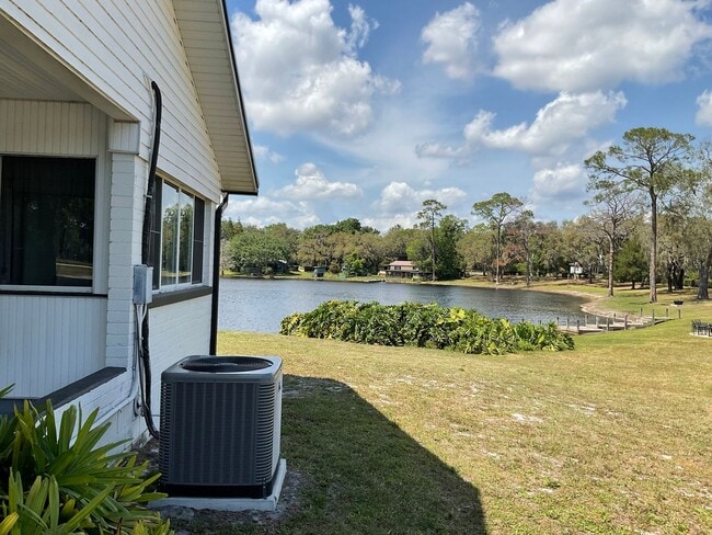 2452 Lake Ruby Rd in DeLand, FL - Building Photo - Building Photo