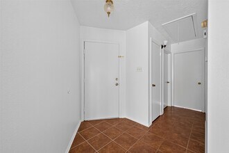 4726 Hickorygate Dr in Spring, TX - Building Photo - Building Photo