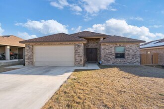 306 Javier Dr in Del Rio, TX - Building Photo - Building Photo