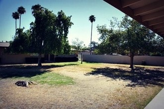 Avalon Greens Apartments in Scottsdale, AZ - Building Photo - Building Photo